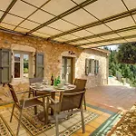 Willa Vigli Retreat By Vingli