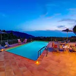 Vigli Retreat By Willa *