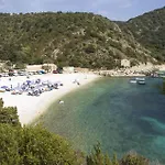 Вилла Vigli Retreat By